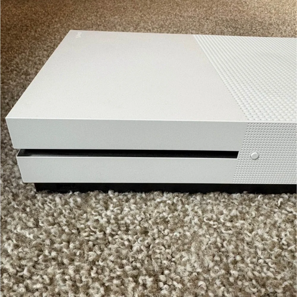 Xbox White Gaming Console